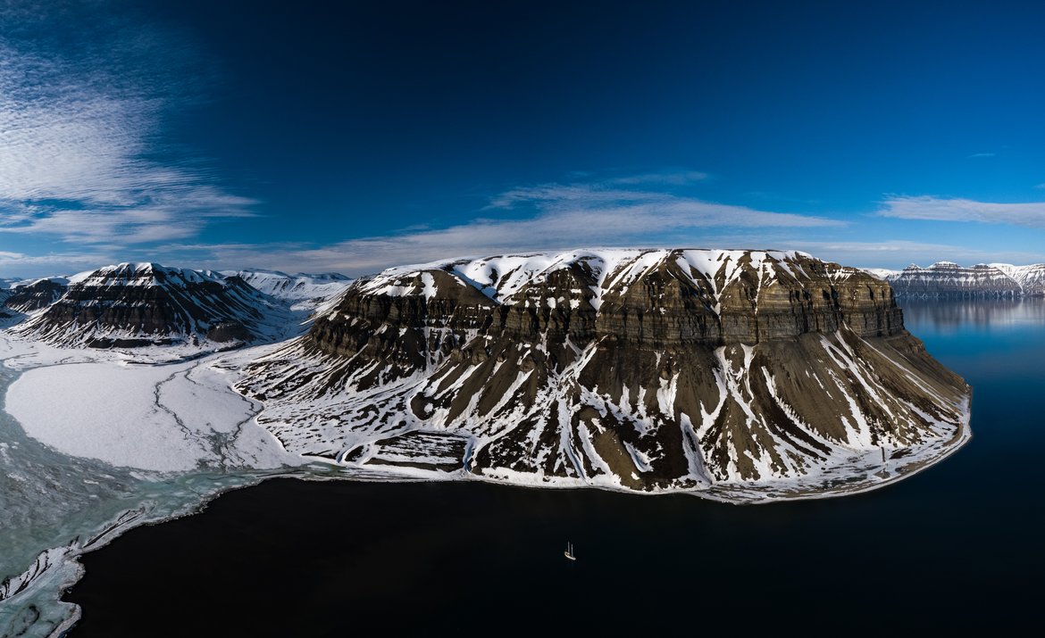 Region I constitute the most northerly OSPAR Region characterised by a harsh climate and ice coverage, with exceedingly rich marine ecosystems © Under the Pole