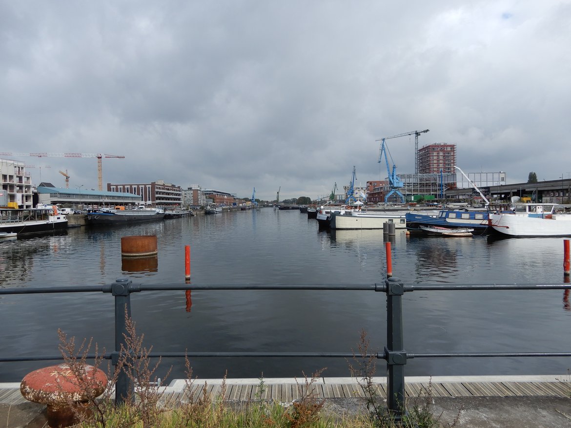 Figure 3.3.8: Ghent, the Old Docks on the Canal Ghent-Terneuzen (Rudy Vannevel, 2019)